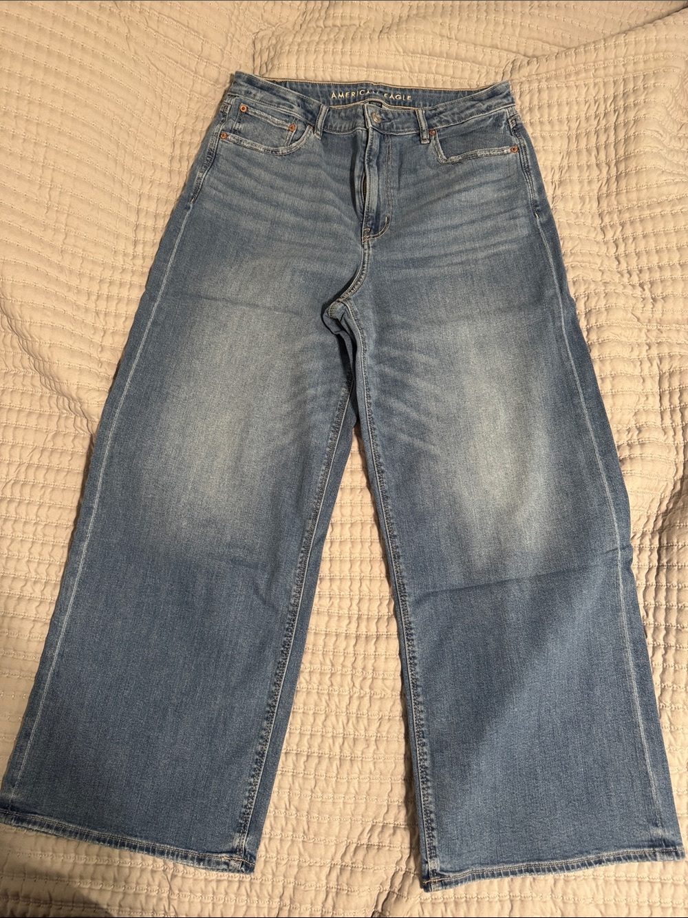 American Eagle Outfitters Super High-Rise Baggy Wide-Leg Jeans